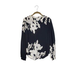 Chicos Floral Pintuck Shirt Black White Long Sleeve Blouse Size 0 US Size Small